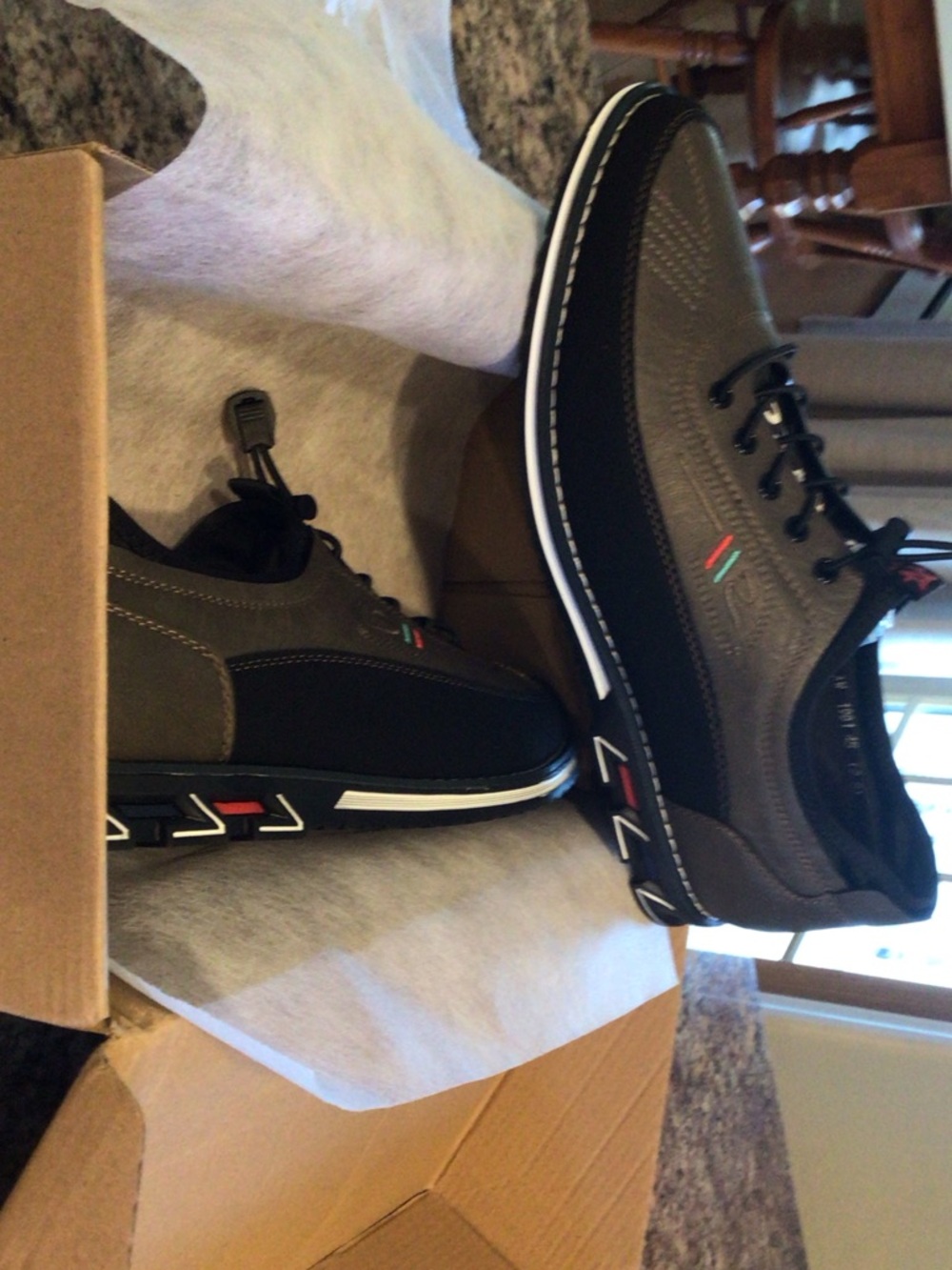 Men's Lace-Up Casual Sneakers in Olive and Black